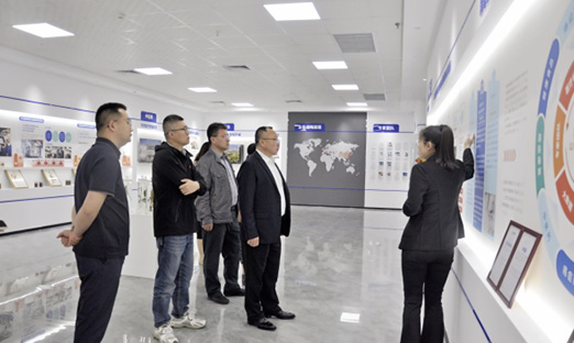 通辽市市场监管局医疗器械处到新葡的京集团350vip8888集团走访调研